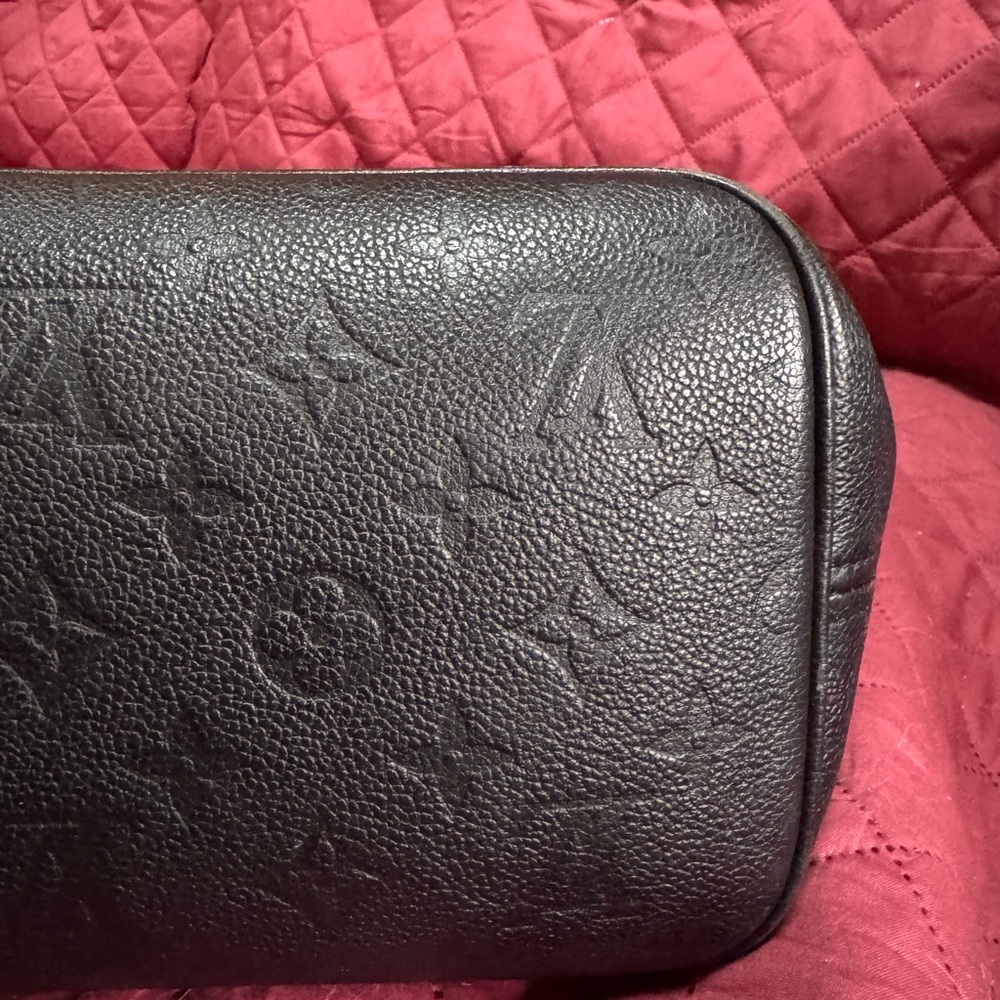 Louis Vuitton Black Embossed Tote Bag Neverfull MM- Noir. In great shape! - Picture 5 of 6
